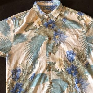 Tommy Bahama Men’s Short Sleeved Tropical Shirt